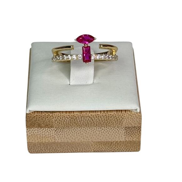 Golden Kiss Fuchsia CZ stone Ring for Her - Picture 1 of 4